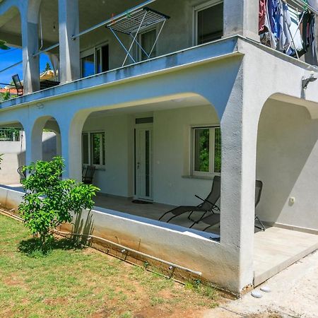 Apartment Olive Selce Zewnętrze zdjęcie