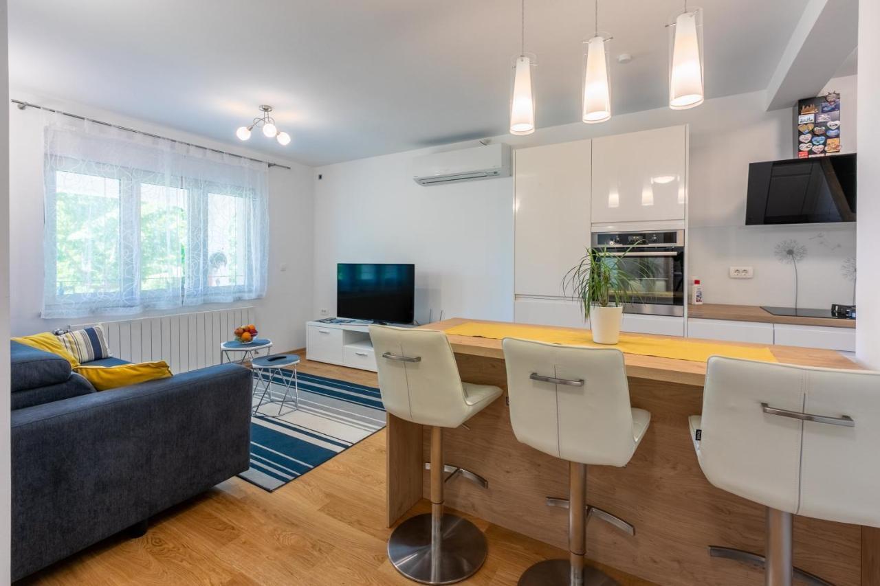 Apartment Olive Selce Zewnętrze zdjęcie