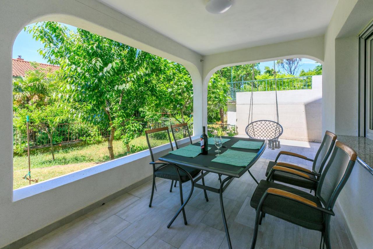 Apartment Olive Selce Zewnętrze zdjęcie